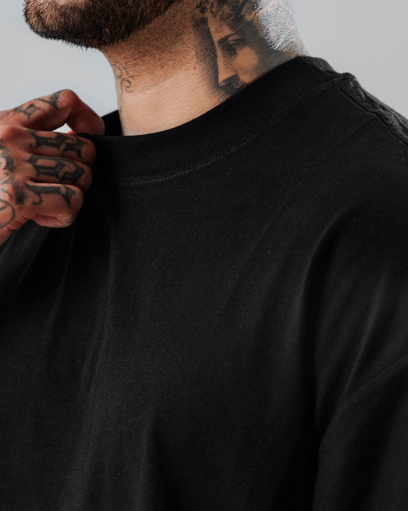 Camiseta Boxy Fit Básica Negra