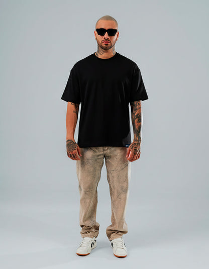 Camiseta Negra Básica Regular - 300 Grs